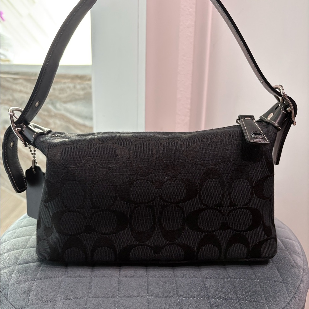 Coach Vintage Black Demi Bag - Picture 4 of 16